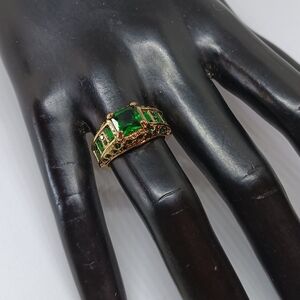 Emerald Green and Gold Women's Ring